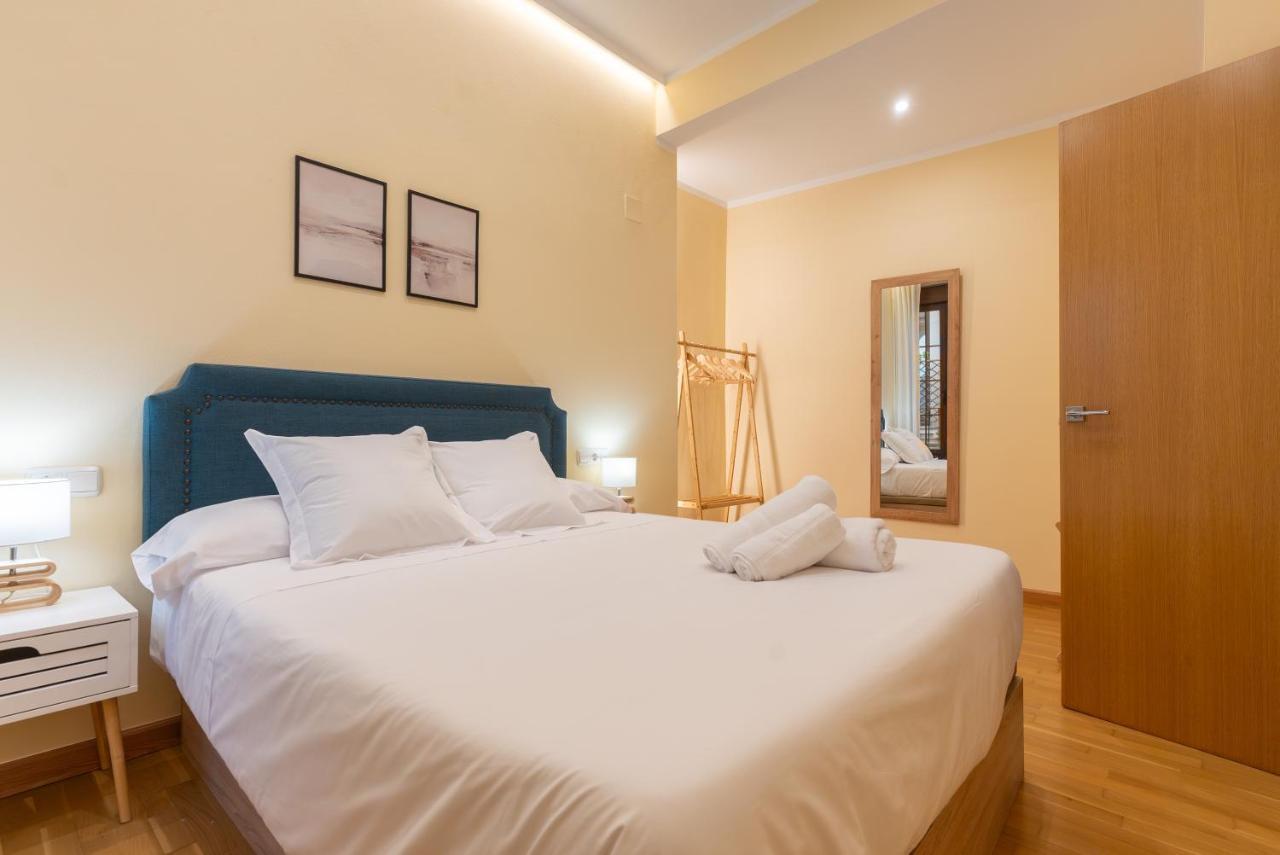 Apartamento Puerta De Cordoba- Exterior Con Balcones Extérieur photo